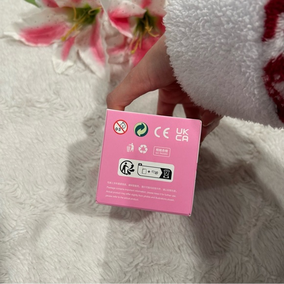 Pop Mart Care Bears Colorful Hugs Wish - Picture 10 of 10